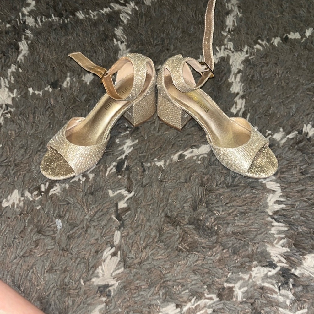Gold Glitter Open-Toe Heels - Picture 8 of 8